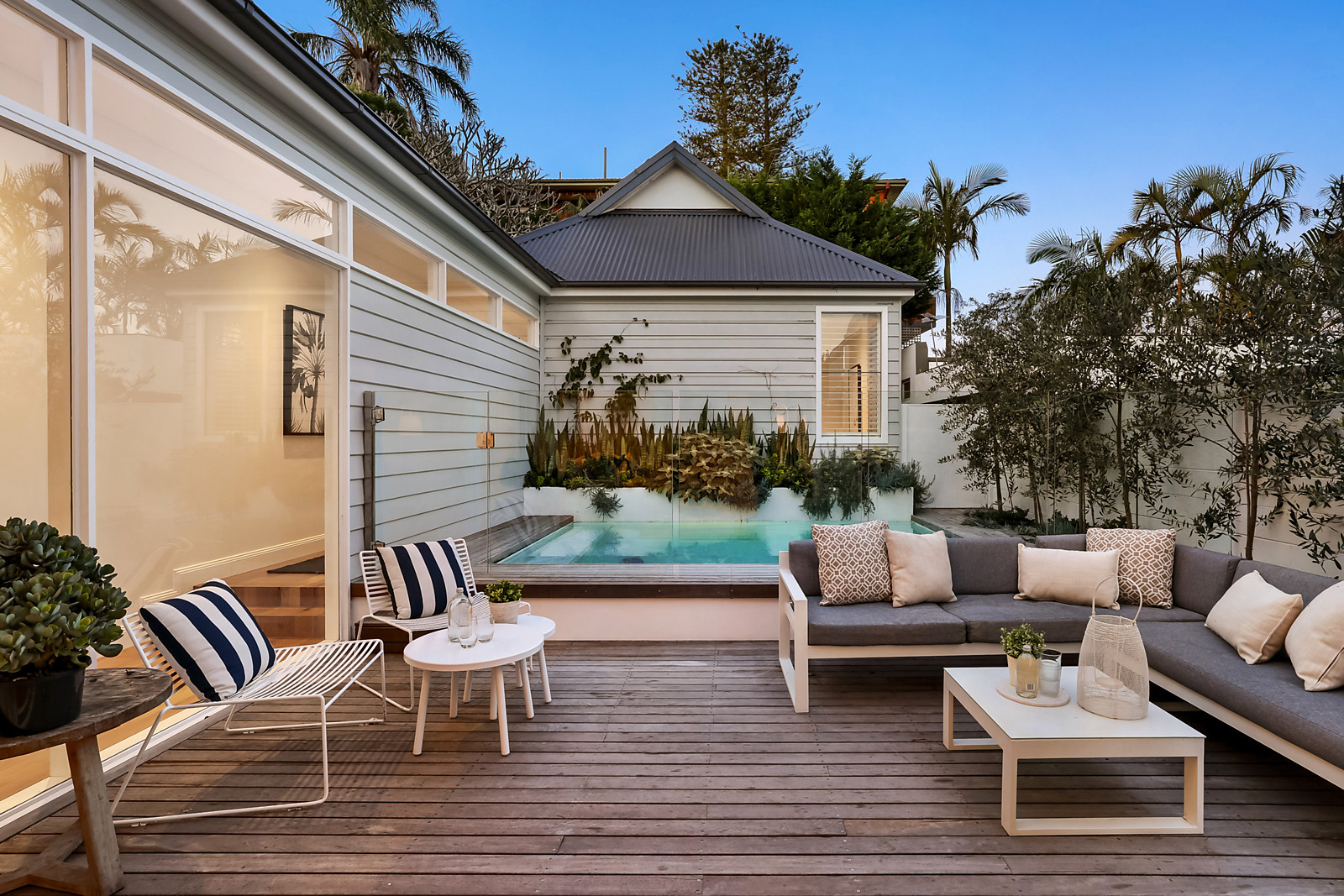 93 Stuart Street, Manly featured