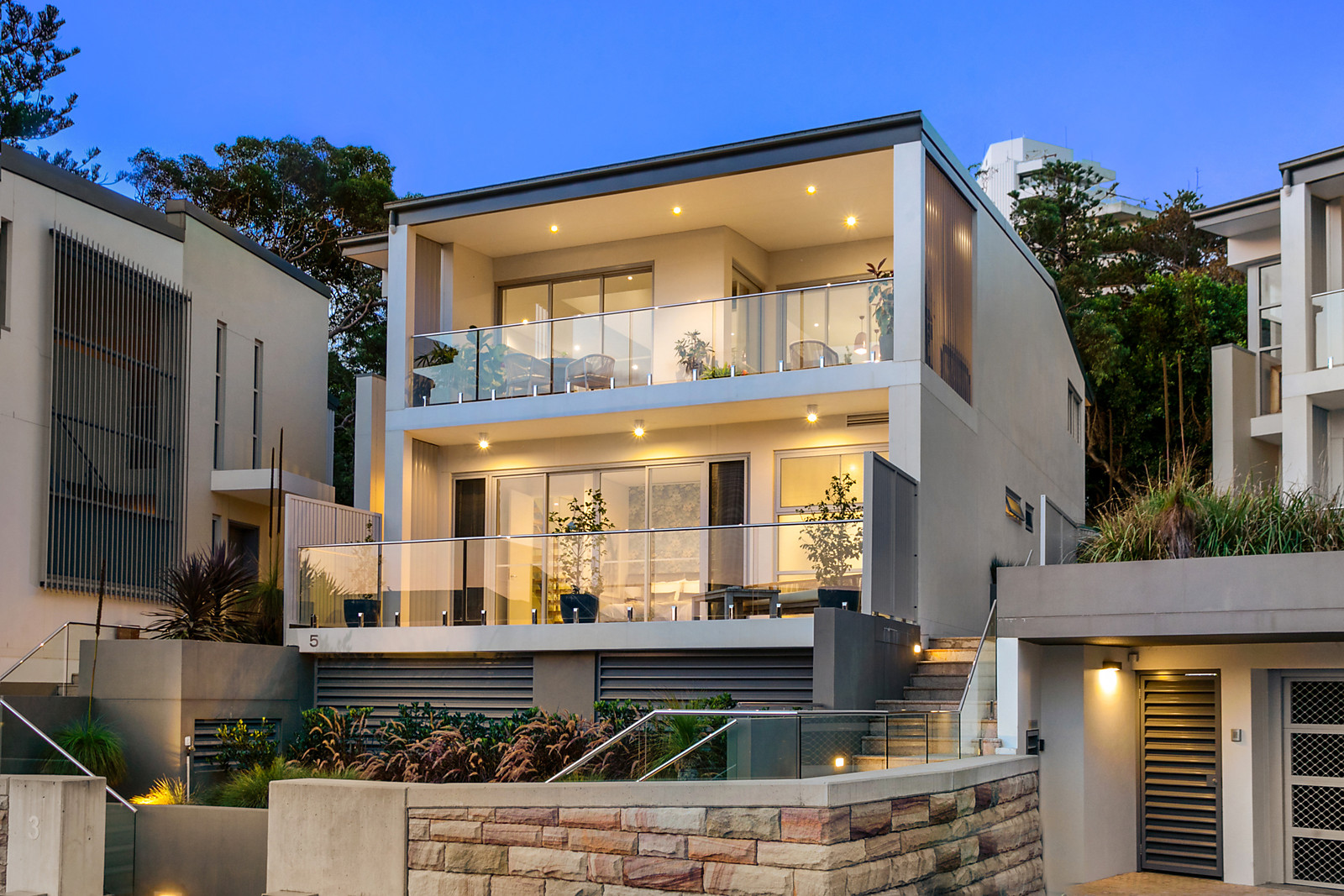 5 Spring Cove Avenue, Manly featured