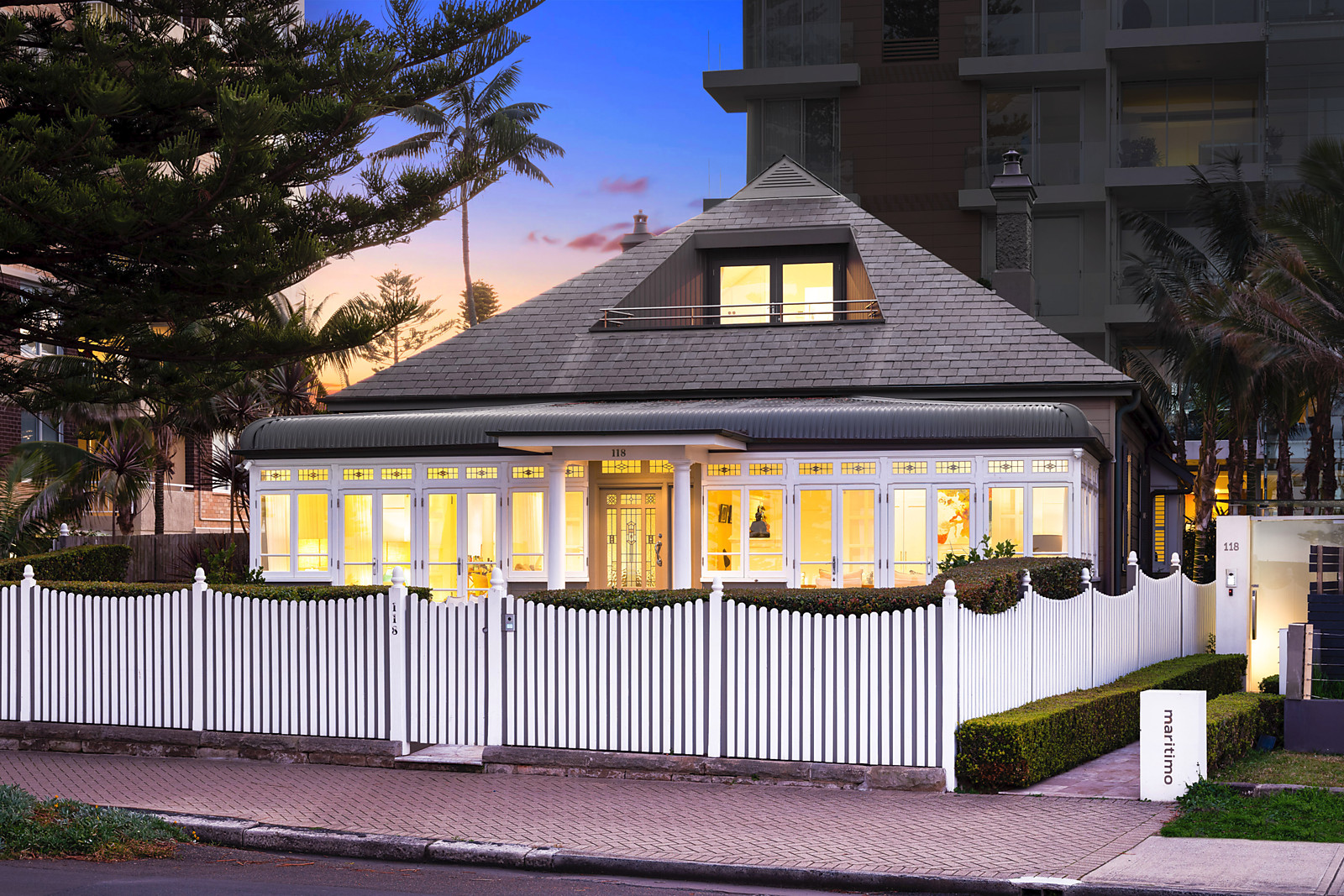 118 North Steyne, Manly featured