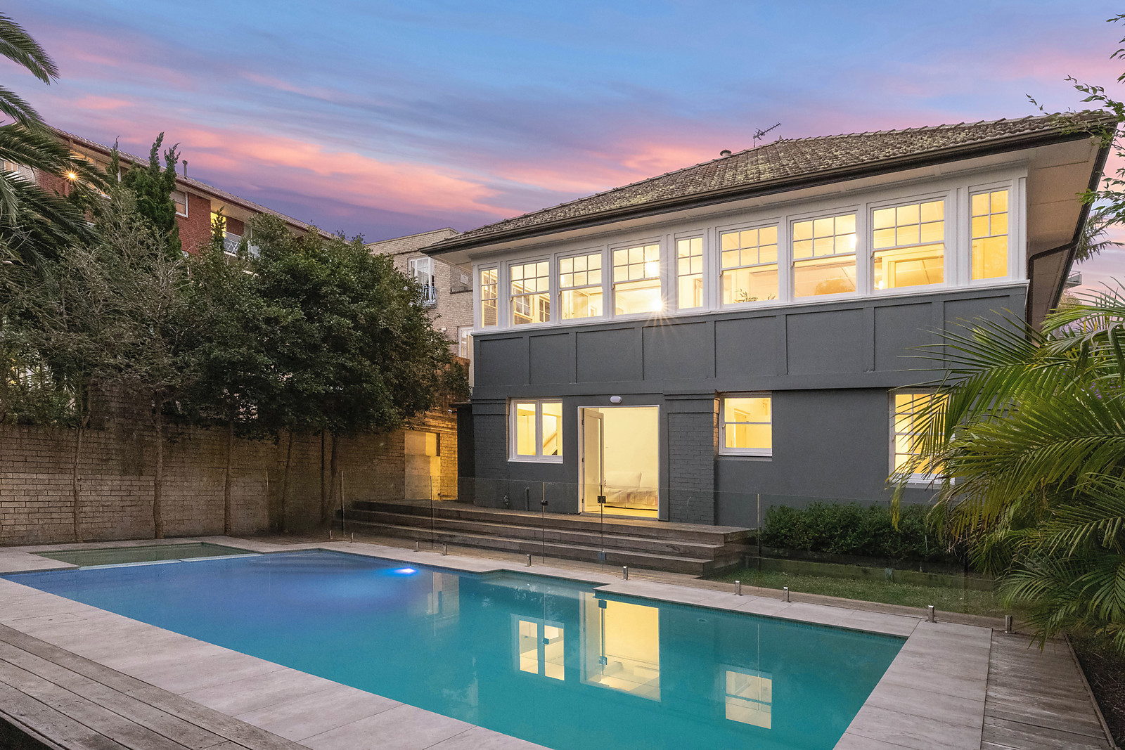 9 Fairlight Street, Manly featured