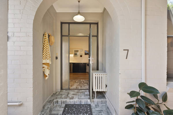 7/34 Pacific Street, Manly, Norman Gardens - Image 1
