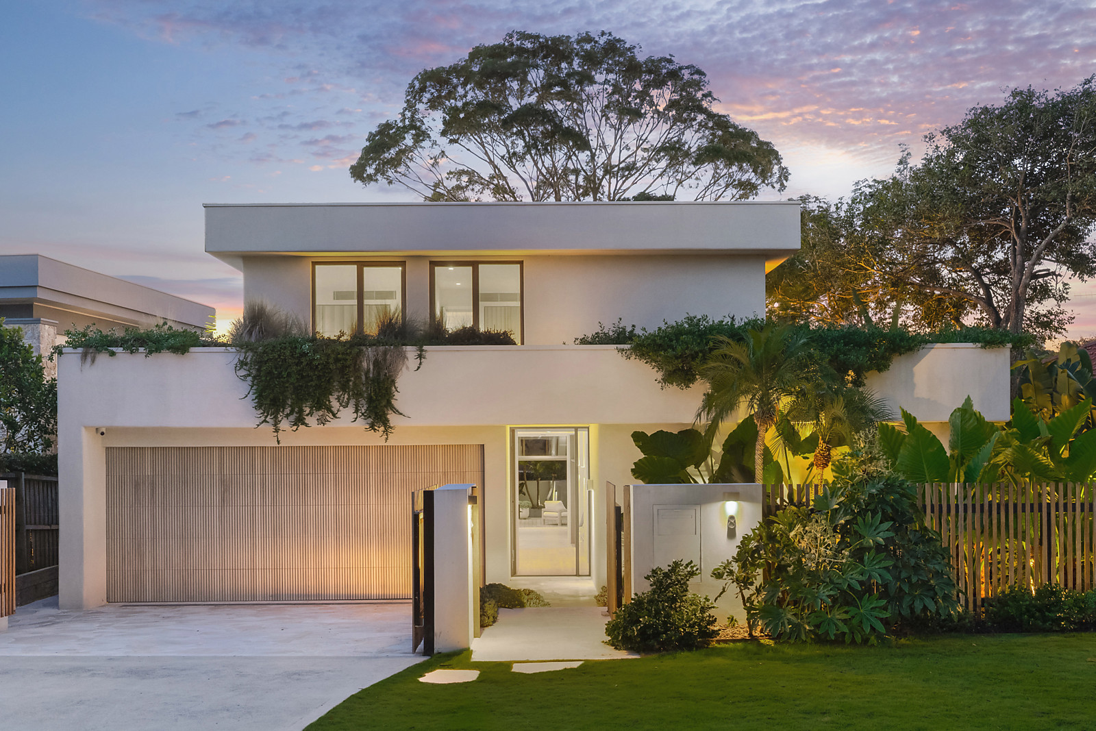 8 Alan Avenue, Seaforth featured