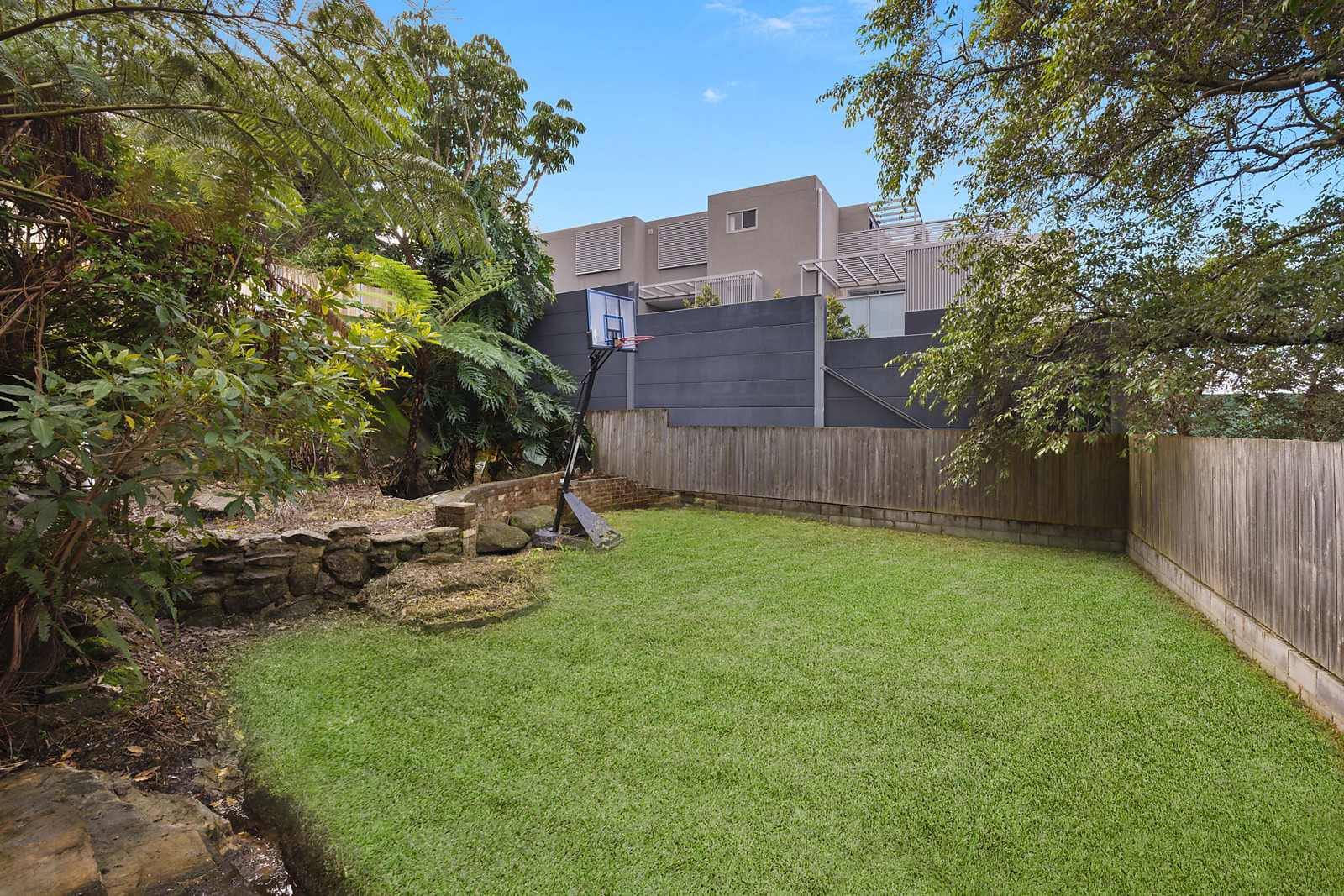 11 Highview Avenue, Manly Vale, Manly Vale - Thumbnail 4
