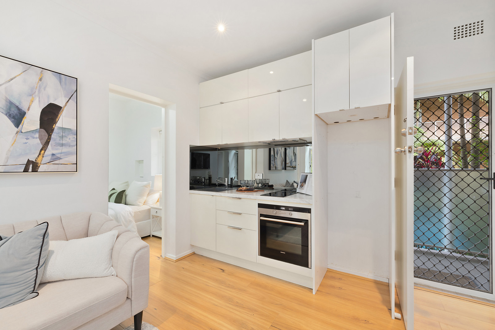 12/69 Addison Road, Manly, Manly - Thumbnail 2