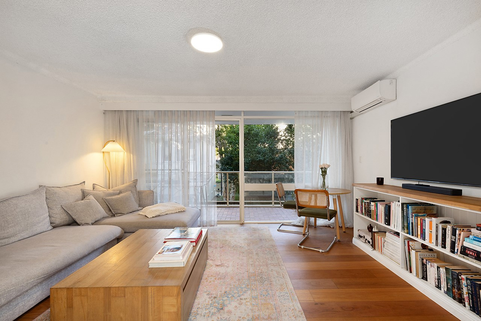 5/12 Golf Avenue, Mona Vale - Image 1