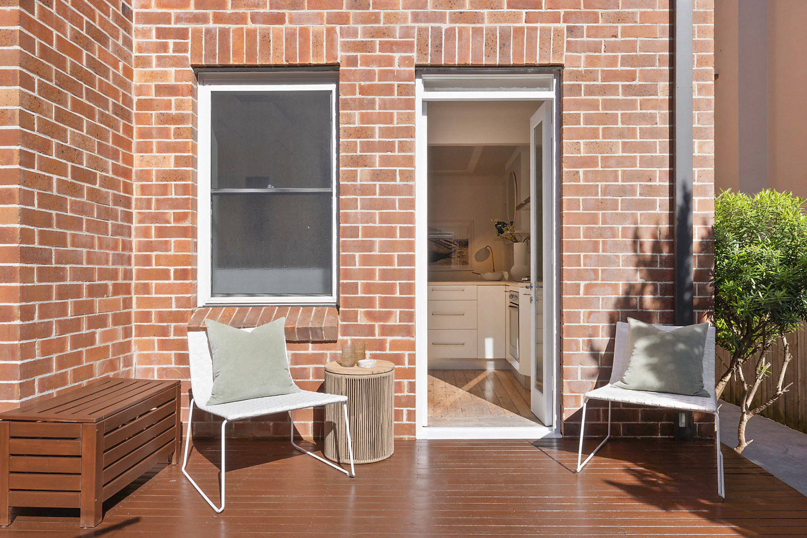 1/16 Pittwater Road, Manly - Image 1