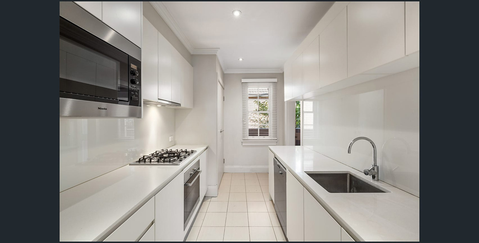8/1  Wood Street, Manly NSW 2095, Manly - Thumbnail 2