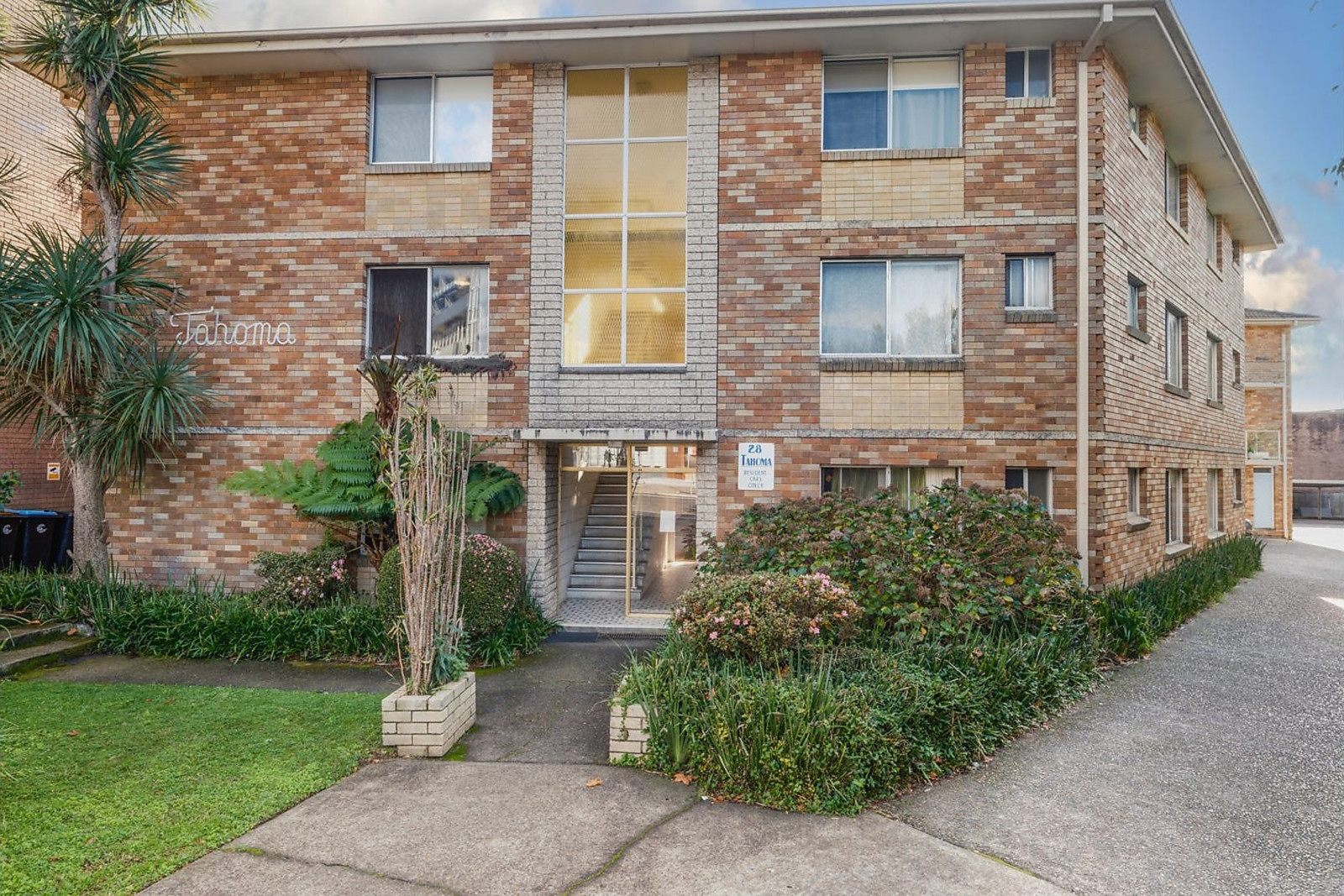 15/28 Howard Avenue, Dee Why NSW 2099, Dee Why - Thumbnail 2