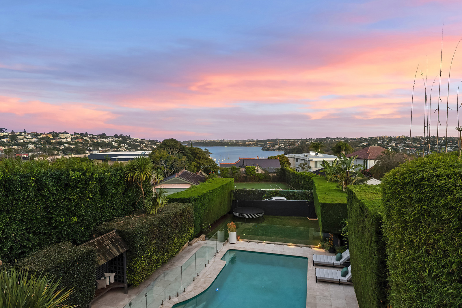 33 Ponsonby Parade, Seaforth featured