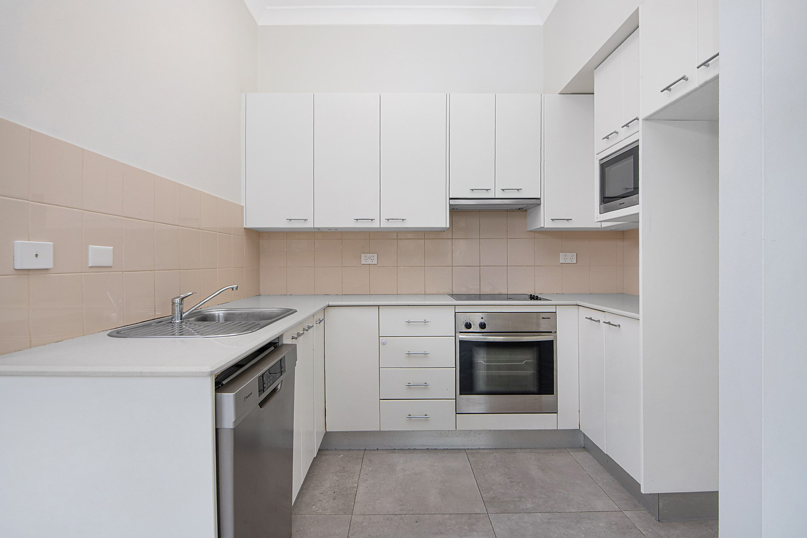 1/69 North Steyne, Manly NSW 2095, Manly - Thumbnail 2