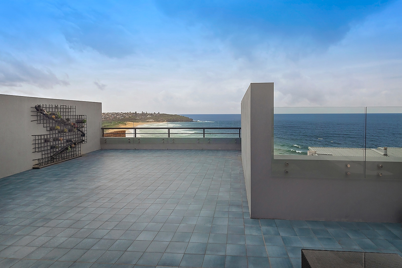 2/4 Coastview Place, Freshwater NSW 2096, Freshwater - Thumbnail 2