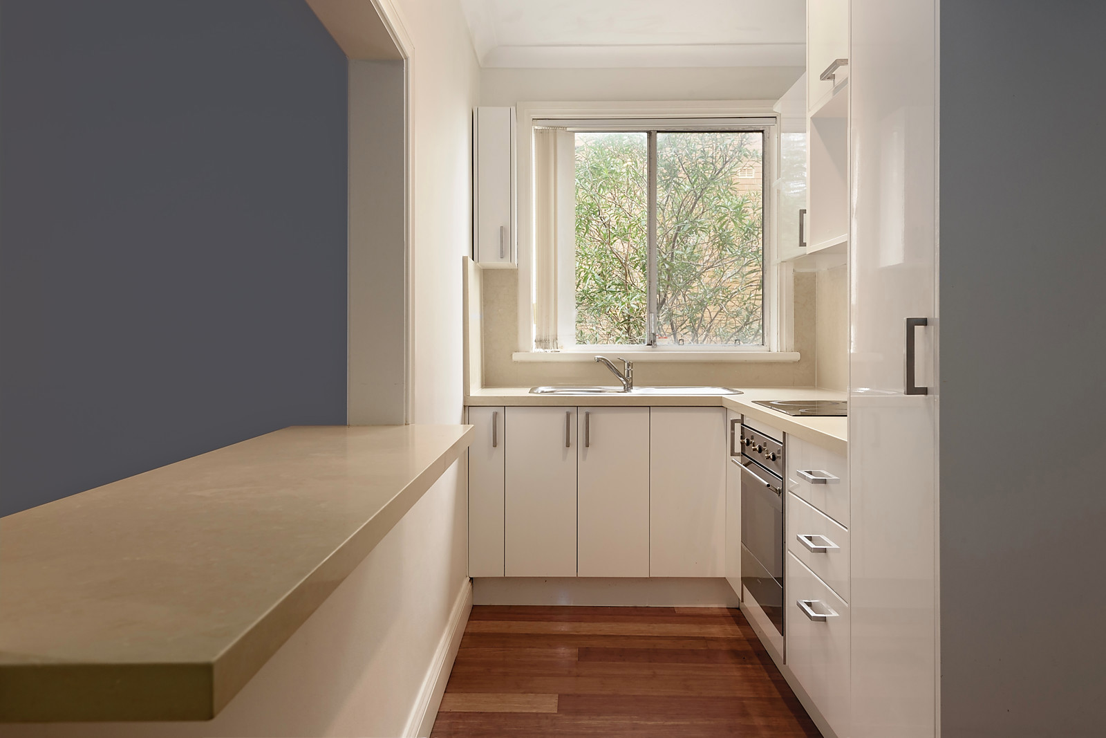 20/104 Crown Road, Queenscliff, Queenscliff - Thumbnail 2