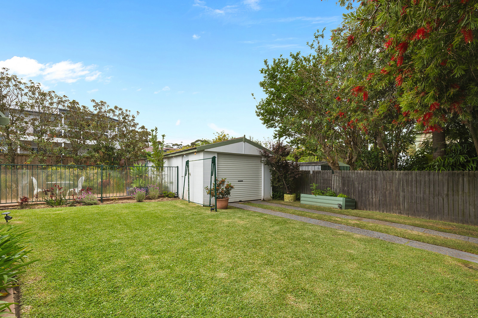 32 Roosevelt Avenue, Allambie Heights, Allambie Heights - Thumbnail 2