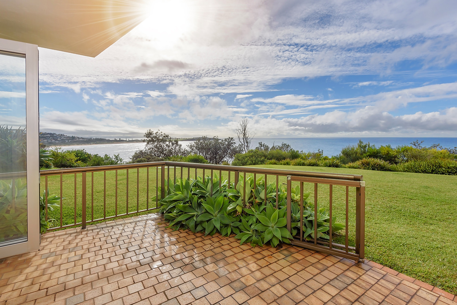 1/32  Monash Parade, Dee Why NSW 2099, Dee Why - Thumbnail 2