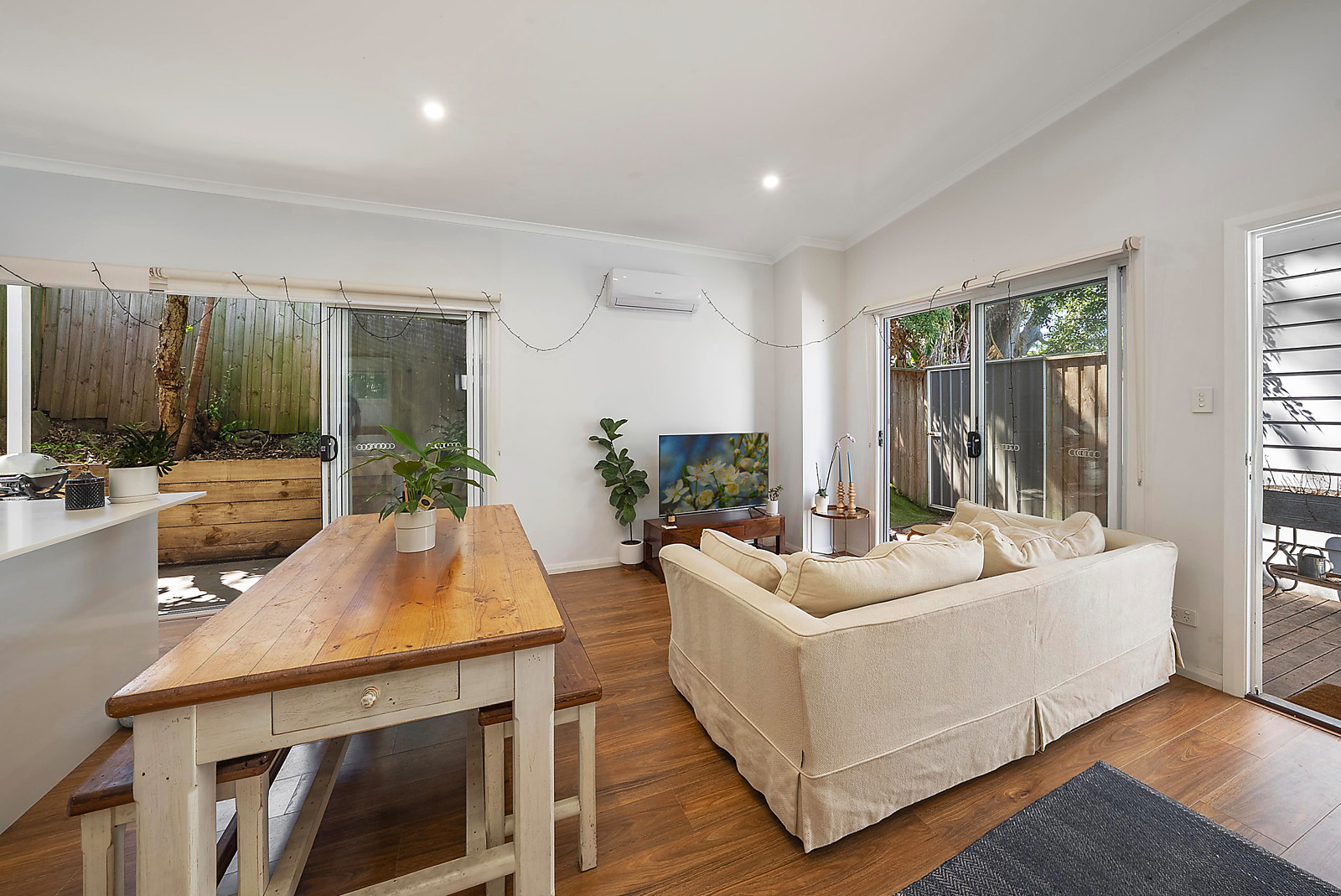 11a Corrie Road, North Manly NSW 2100, North Manly - Thumbnail 2