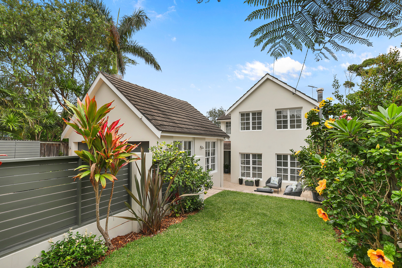 34 Wyndora Avenue, Freshwater featured