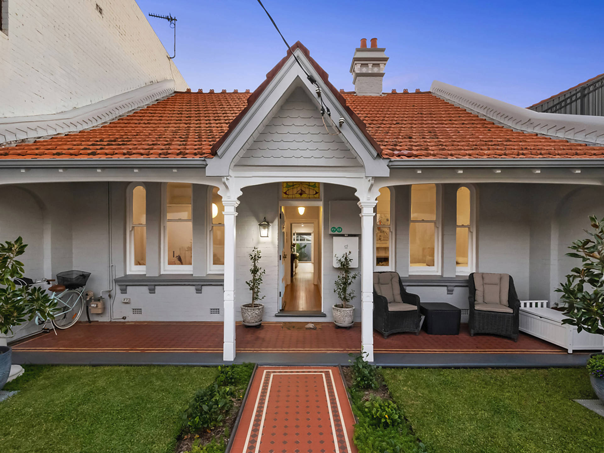 127 Pittwater Road, Manly, Manly - Image 1