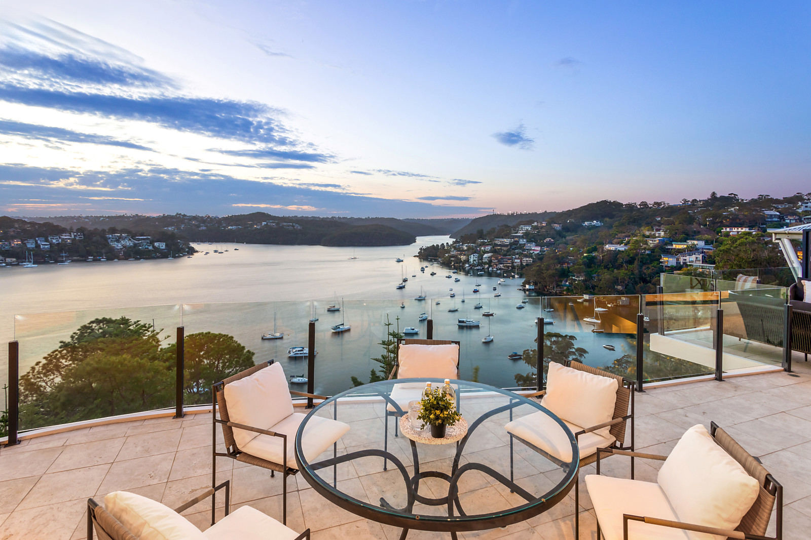 153 Seaforth Crescent, Seaforth featured