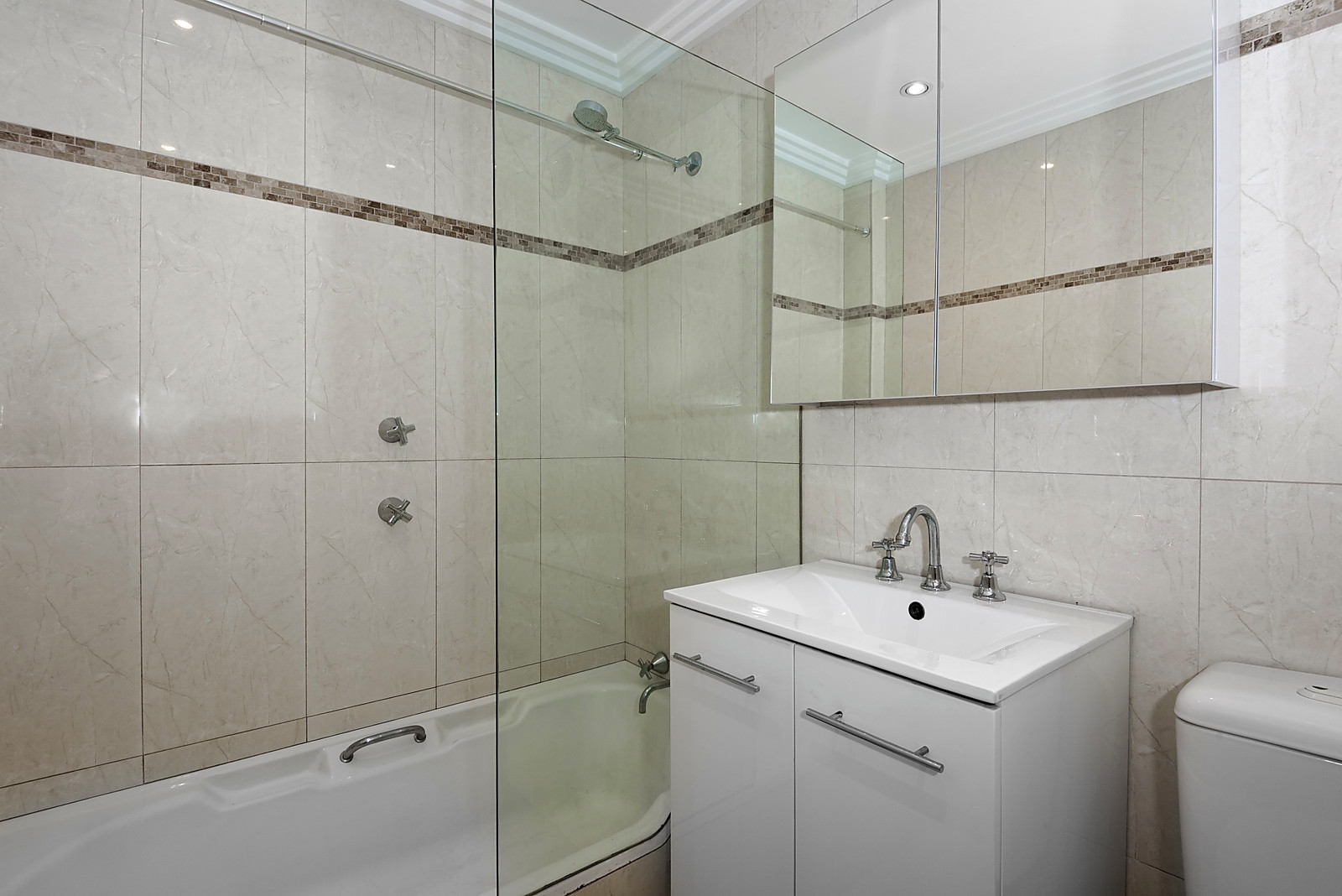 2/51 Ashburner Street, Manly NSW 2095, Manly - Thumbnail 5