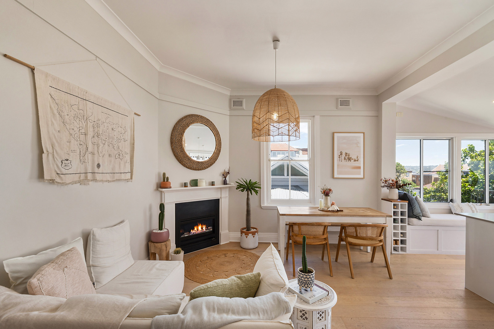 3/10 Augusta Road, Manly, Manly - Thumbnail 3
