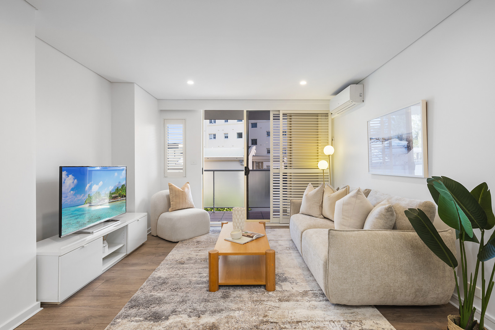 207/95 West Esplanade, Manly, Manly - Thumbnail 2