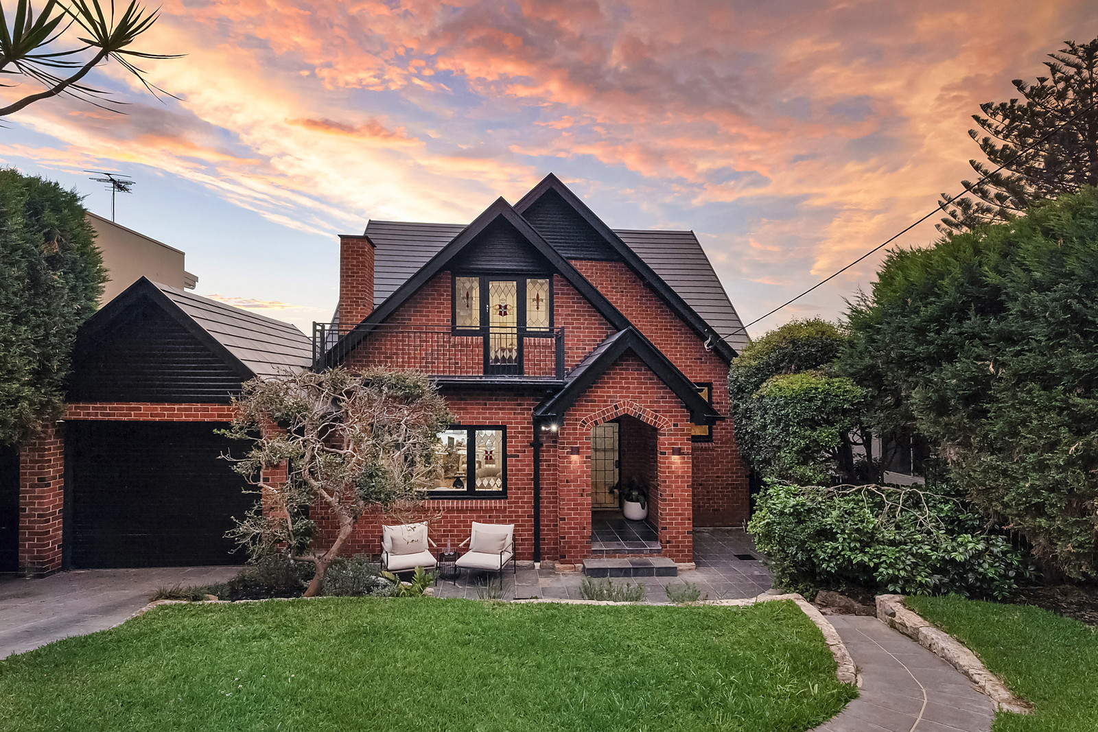 45 Gordon Street, Clontarf, Clontarf - Thumbnail 2