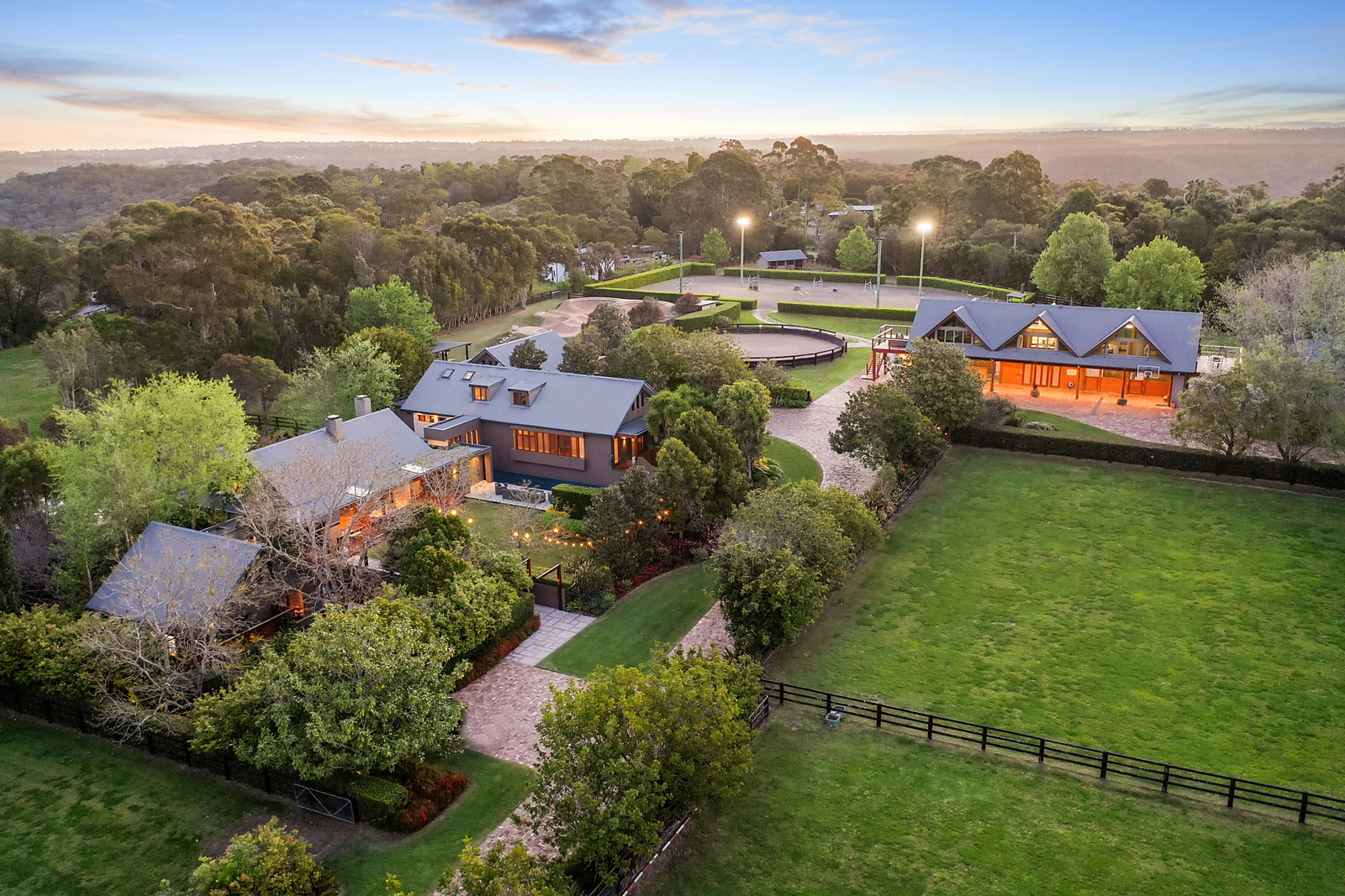 394 Wyong Road, Duffys Forest featured