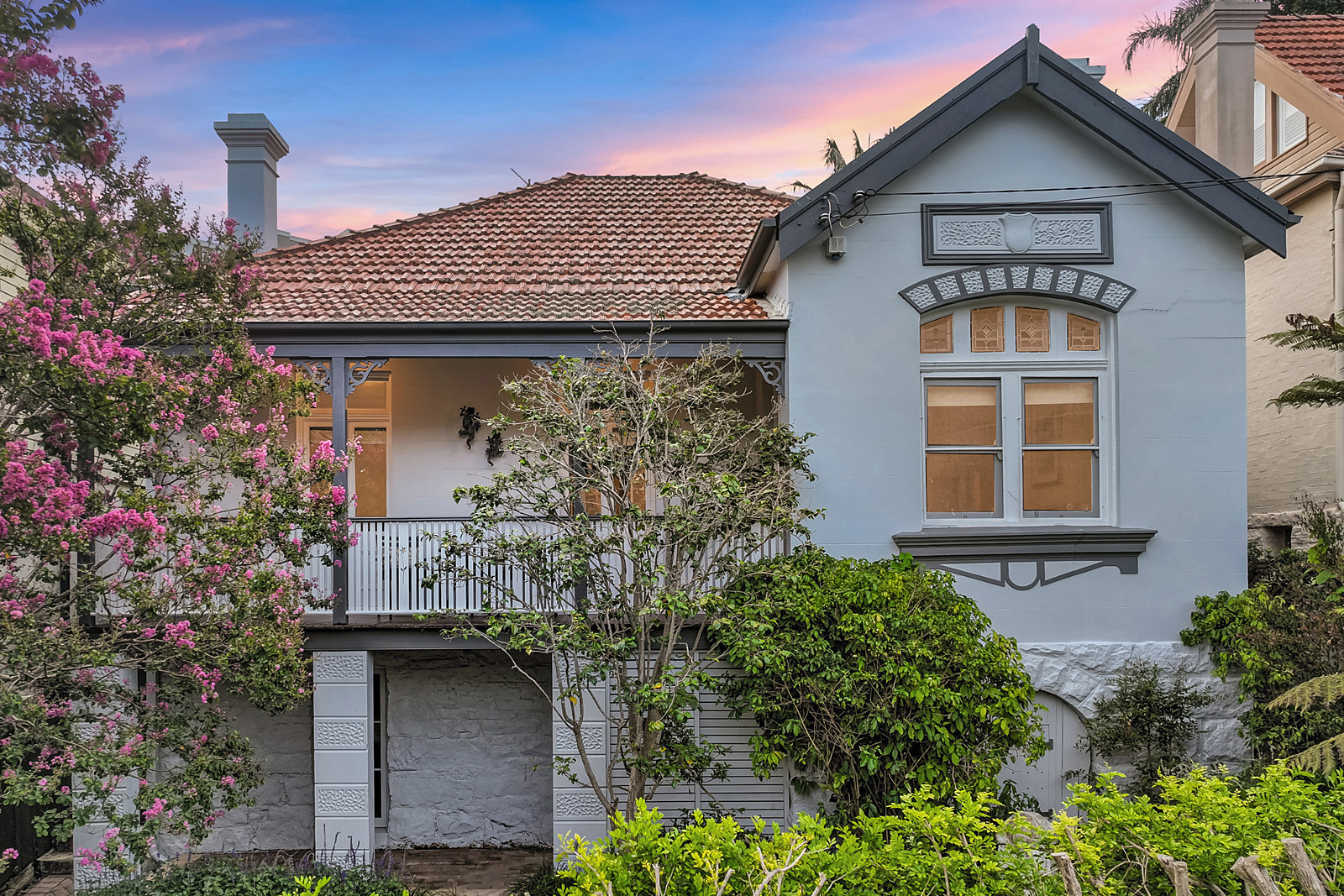 4 James Street, Manly featured