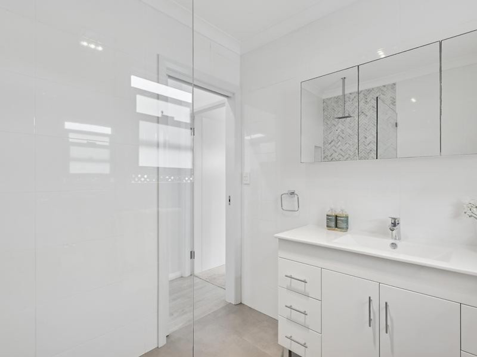 2A Lewis Street, Dee Why NSW 2099, Dee Why - Thumbnail 4