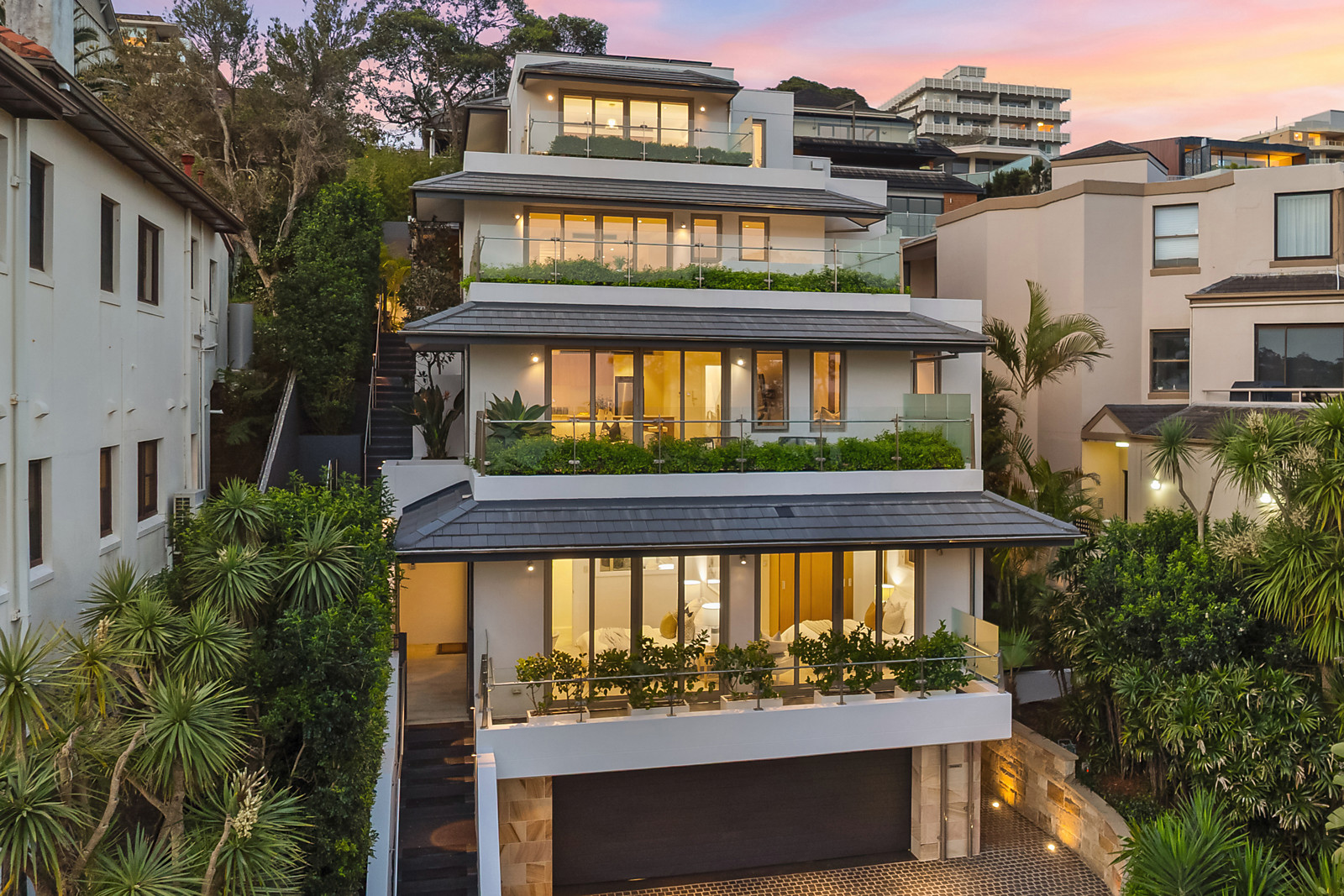 10 Clifford Avenue, Fairlight featured